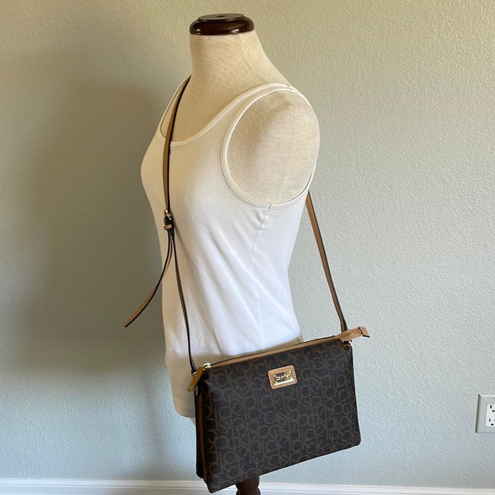 🆕 Calvin Klein Monogram Crossbody